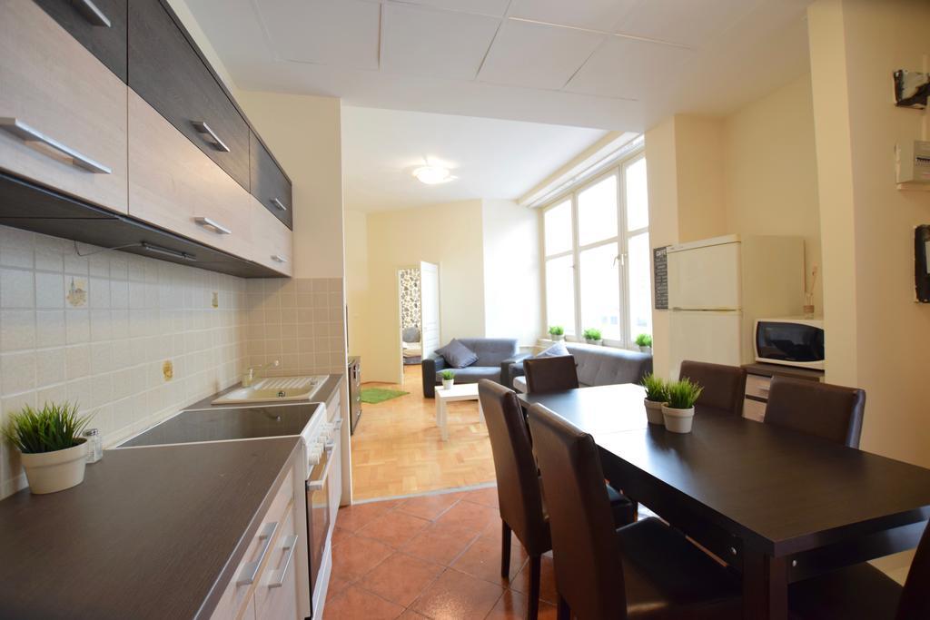 Budget Apartment By Hi5 - Feherhajo Budapest Exteriör bild
